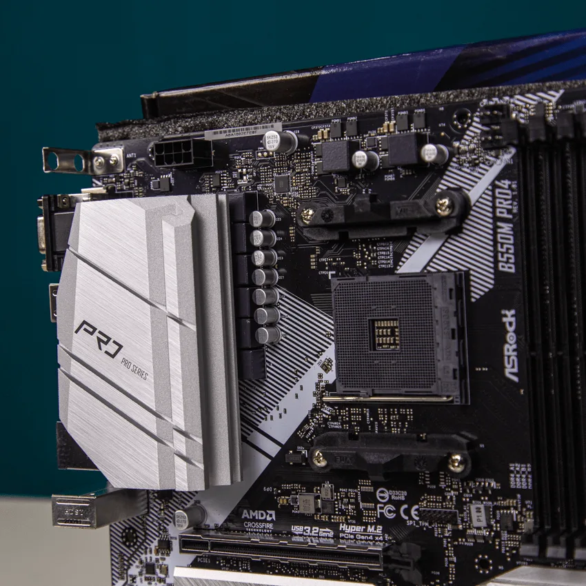 Mainboard ASROCK B550M PRO4 - HACOM 4