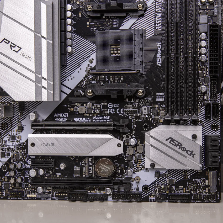 Mainboard ASROCK B550M PRO4 (AMD B550, Socket AM4, m-ATX, 4 khe RAM DDR4)