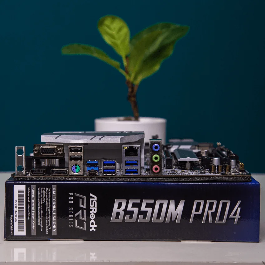 Mainboard ASROCK B550M PRO4 (AMD B550, Socket AM4, m-ATX, 4 khe RAM DDR4)